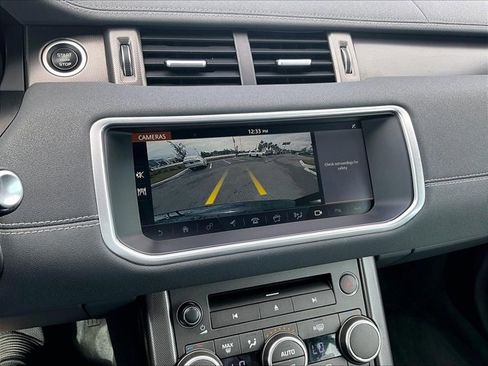 Used 2018 Land Rover Range Rover Evoque SE Dynamic image 21