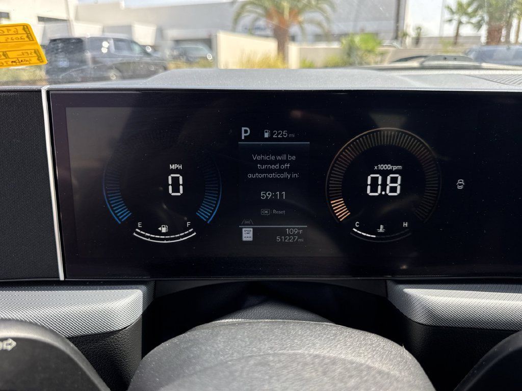 Used 2025 Hyundai Sonata SEL FWD image 12