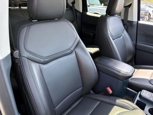 Used 2024 Ford Maverick Lariat w/ Black Appearance Package image 9