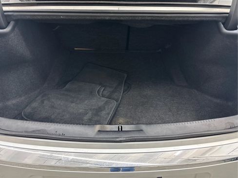 Used 2011 Chrysler 300 Limited image 16