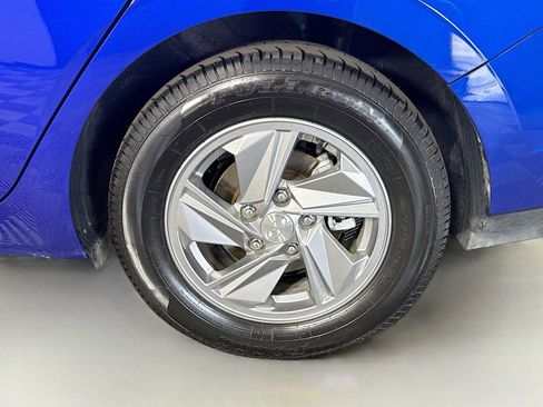 Used 2024 Hyundai Elantra SE FWD image 36