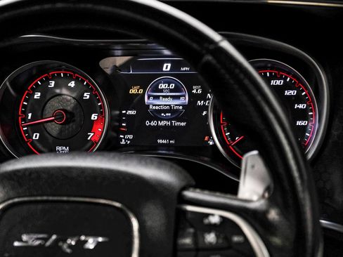 Used 2016 Dodge Charger SRT w/ Harman/Kardon Audio Group RWD image 24