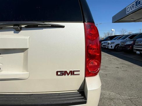 Used 2013 GMC Yukon SLT w/ SLT-2 Equipment Package image 26