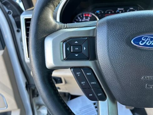 Used 2020 Ford F250 Lariat w/ Chrome Package image 19