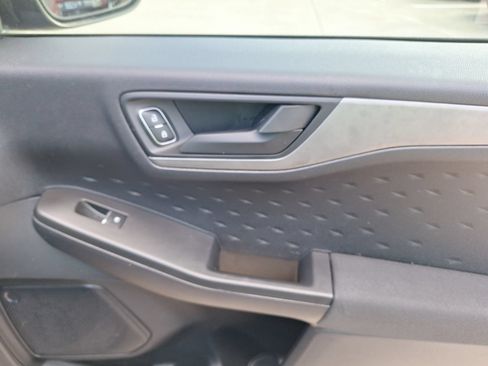 Used 2020 Ford Escape S FWD image 33