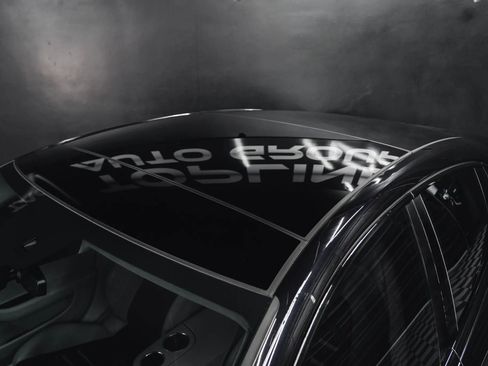 Used 2018 Porsche Panamera Turbo image 9