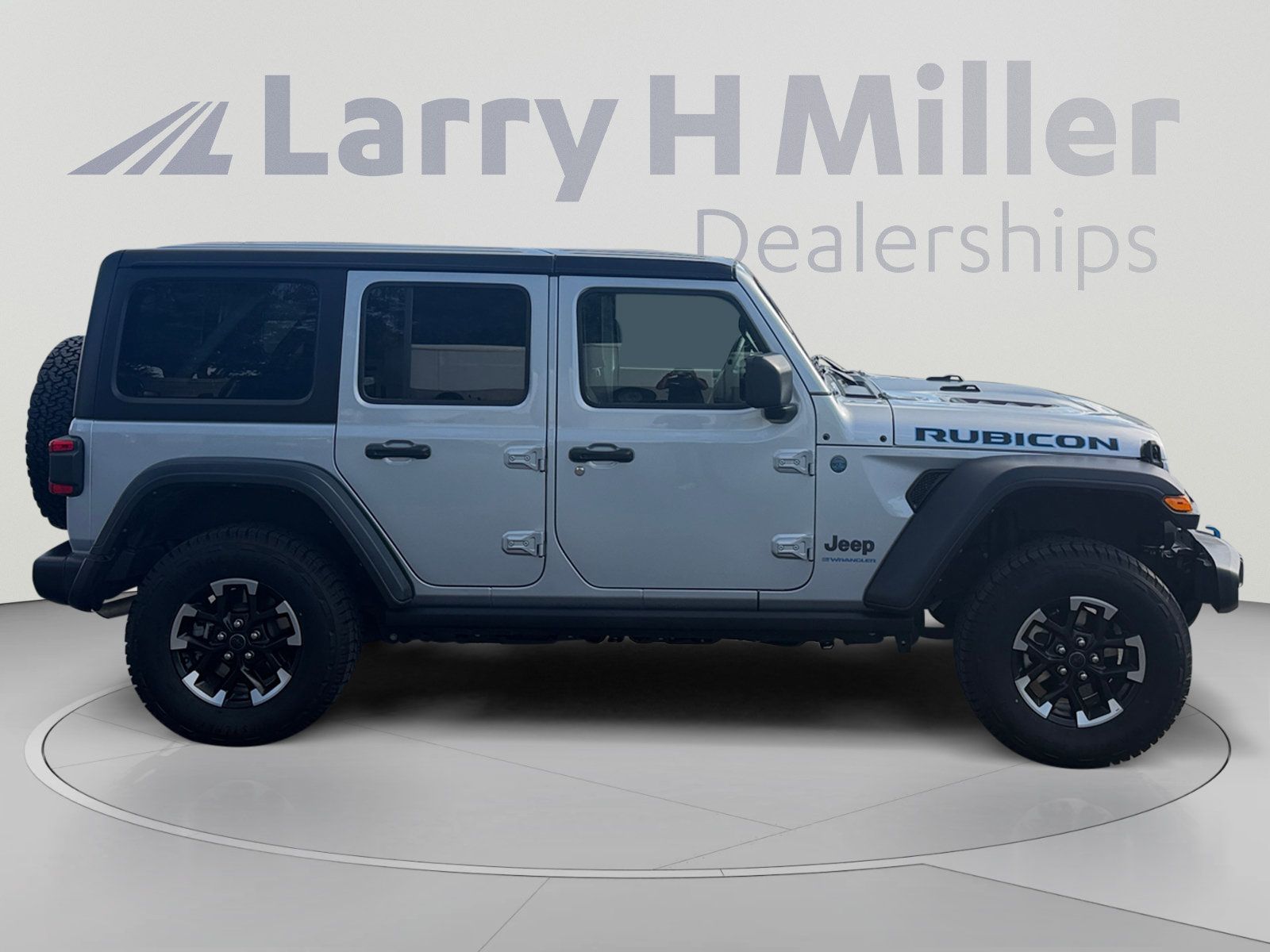 Used 2024 Jeep Wrangler Unlimited Rubicon 4xe AWD/4WD image 6