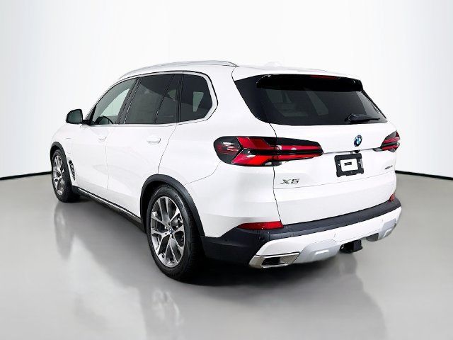 Used 2026 BMW X5 xDrive50e AWD/4WD image 5