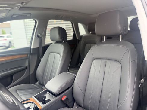 Certified 2024 Audi Q5 Premium AWD/4WD image 11