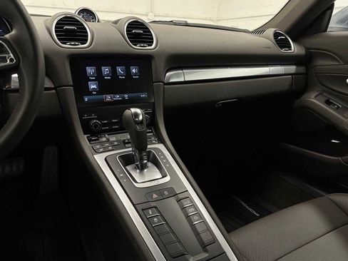 Used 2025 Porsche 718 Cayman image 21