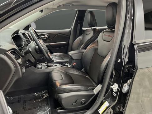 Used 2021 Jeep Cherokee Trailhawk w/ Trailer Tow Group image 4