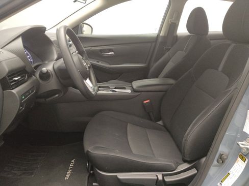Used 2024 Nissan Sentra SV image 17