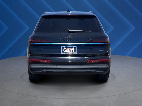 Used 2022 Audi Q7 2.0T Premium w/ Convenience Package AWD/4WD image 4