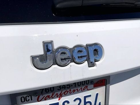 Used 2021 Jeep Grand Cherokee Limited w/ Sun & Sound Group RWD image 30