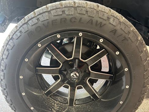 Used 2021 Ford F150 Platinum w/ FX4 Off-Road Package AWD/4WD image 15