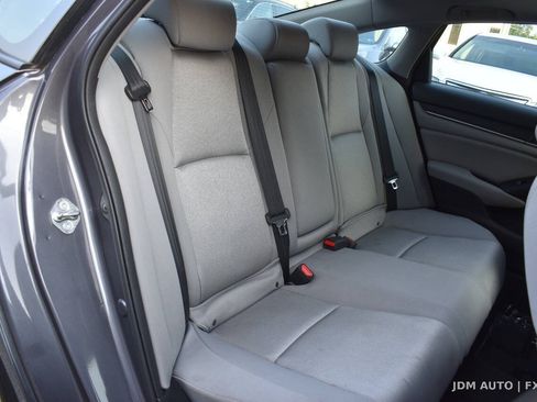 Used 2018 Honda Accord EX image 15