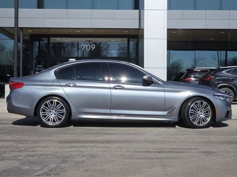 Used 2018 BMW M550i xDrive image 30