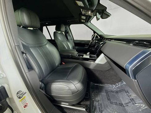 Certified 2025 Land Rover Range Rover SE AWD/4WD image 30