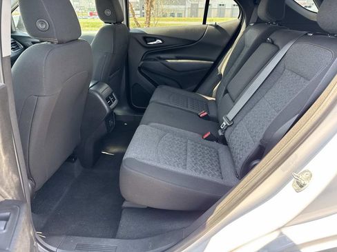 Used 2022 Chevrolet Equinox LT w/ LPO, Floor Liner Package FWD image 23