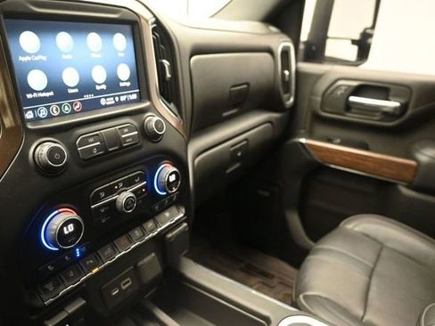 Used 2022 Chevrolet Silverado 3500 High Country w/ Safety Package II AWD/4WD image 29