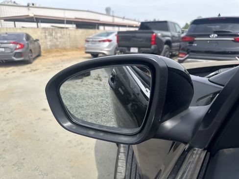 Used 2024 Nissan Sentra SV image 16