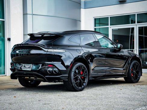 New 2025 Aston Martin DBX 707 image 8