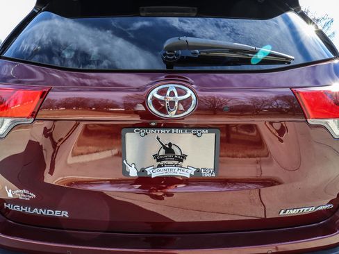 Used 2017 Toyota Highlander Limited image 44