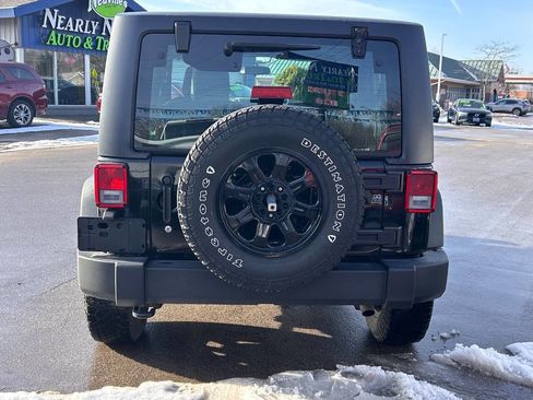 Used 2017 Jeep Wrangler Sport w/ Connectivity Group image 5