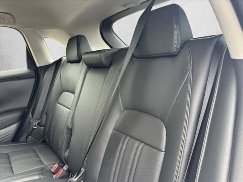 New 2026 Honda HR-V EX-L image 16