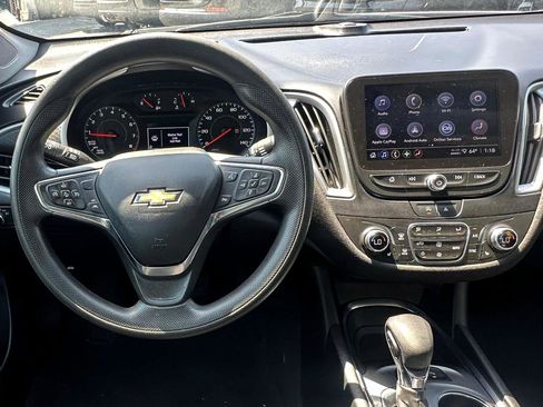 Used 2024 Chevrolet Malibu LT FWD image 12