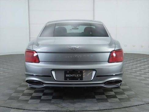 New 2025 Bentley Flying Spur Plug-In Hybrid image 6
