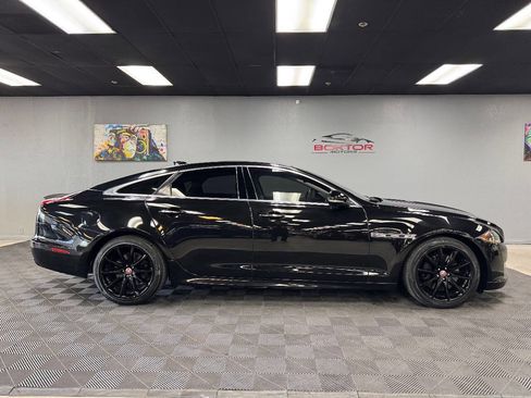 Used 2016 Jaguar XJ R-Sport image 14