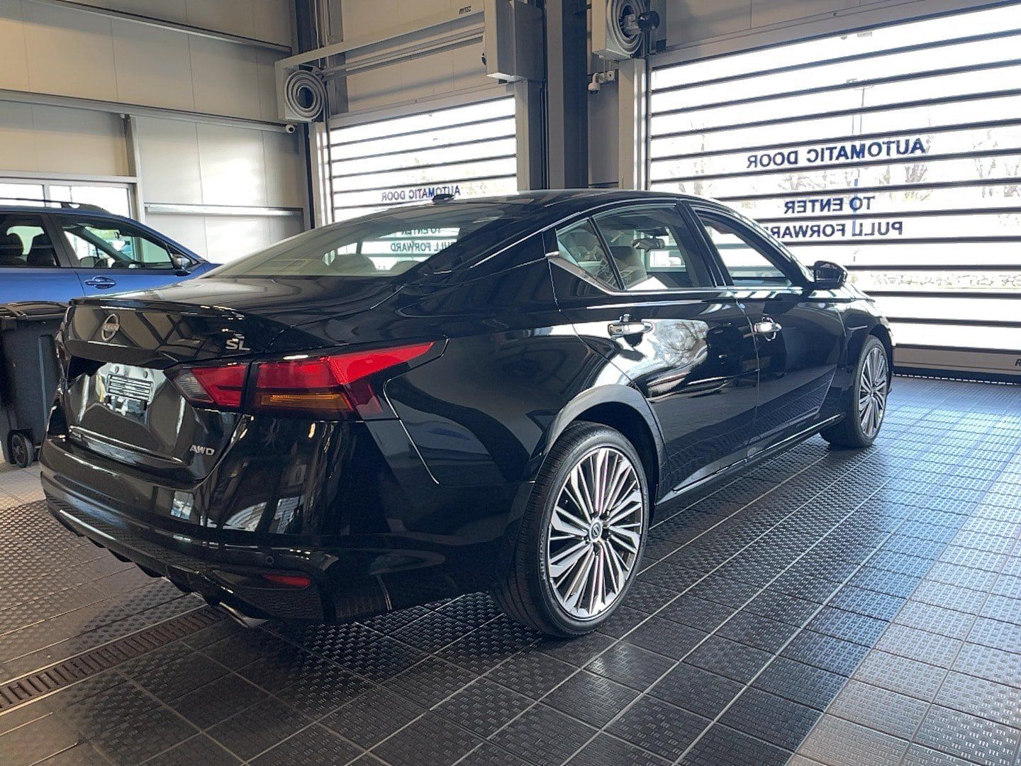 Used 2025 Nissan Altima 2.5 SL AWD/4WD image 22