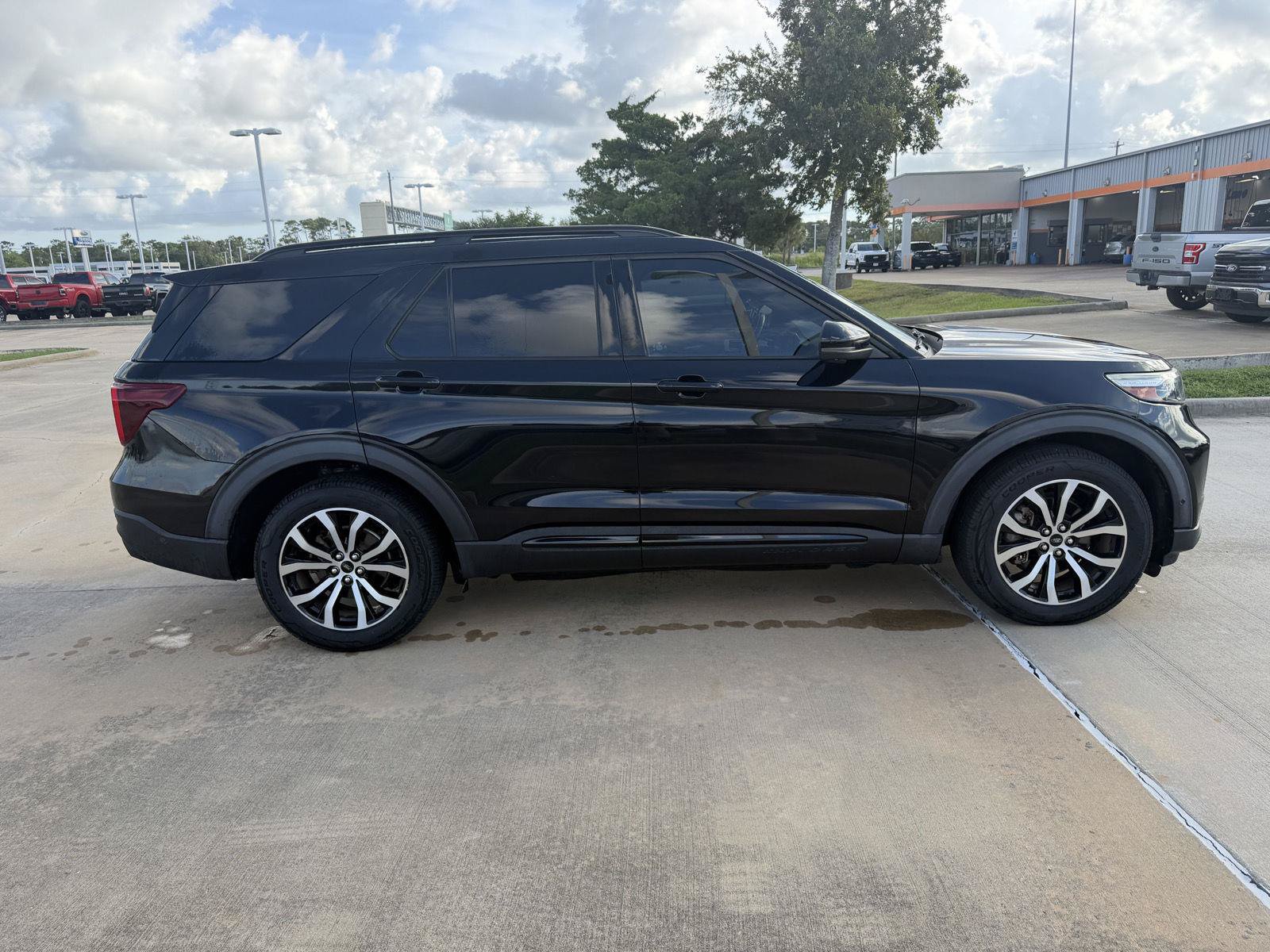 Used 2020 Ford Explorer ST AWD/4WD image 7