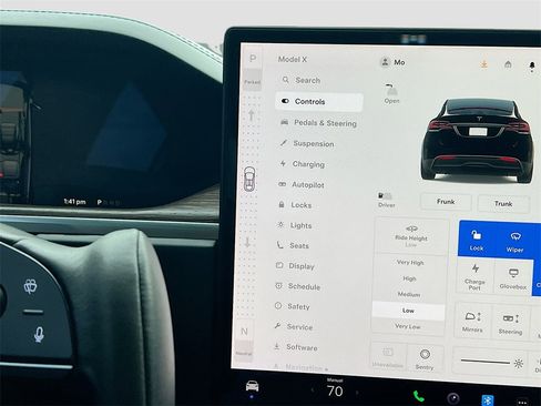 Used 2022 Tesla Model X image 16