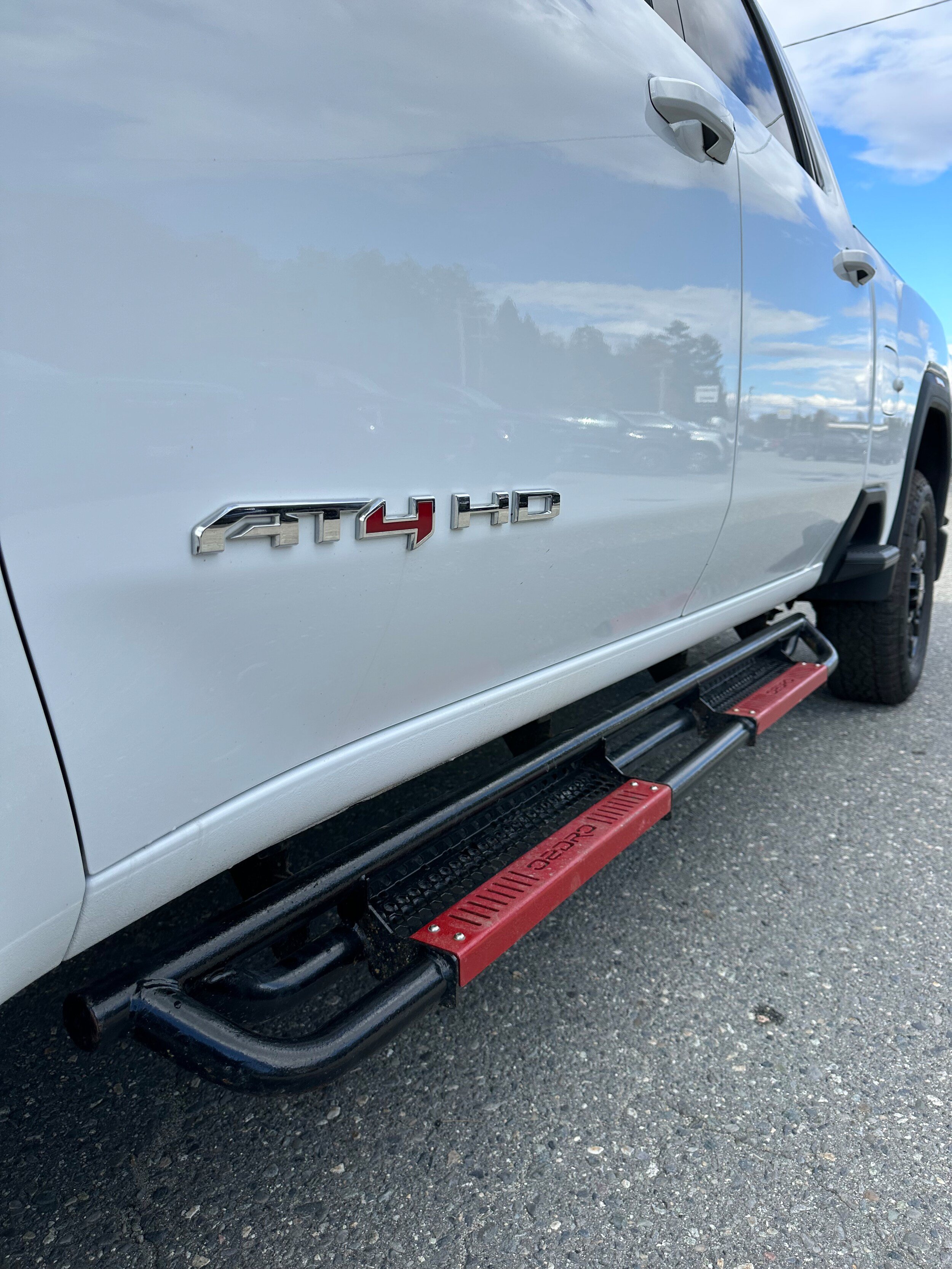 Used 2023 GMC Sierra 2500 AT4 w/ AT4 Preferred Package AWD/4WD image 31