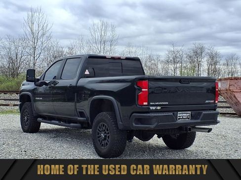 Used 2025 Chevrolet Silverado 2500 ZR2 w/ Technology Package image 11