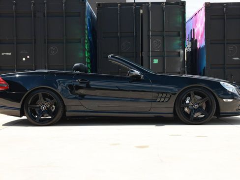 Used 2009 Mercedes-Benz SL 550 w/ Premium I Pkg image 13