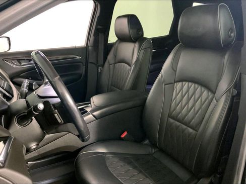 Used 2022 Buick Enclave Avenir w/ Avenir Technology Package image 22