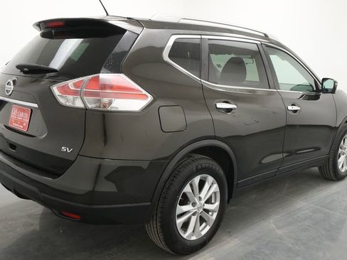Used 2016 Nissan Rogue SV w/ SV Premium Package FWD image 9