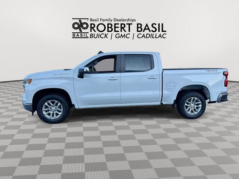 Used 2023 Chevrolet Silverado 1500 LT AWD/4WD image 5