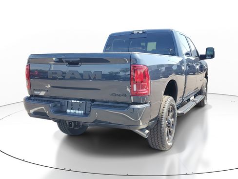 New 2026 RAM 3500 Laramie AWD/4WD image 4