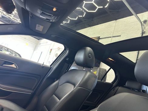 Used 2016 Mercedes-Benz GLA 250 4MATIC image 16