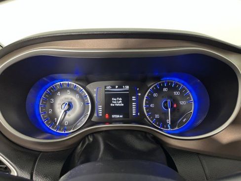 Used 2023 Chrysler Voyager LX FWD image 20