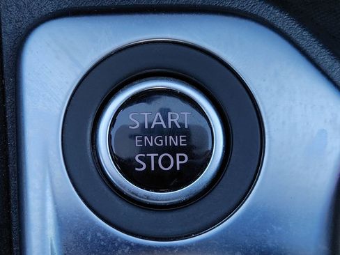 Used 2025 Nissan Sentra SR image 23