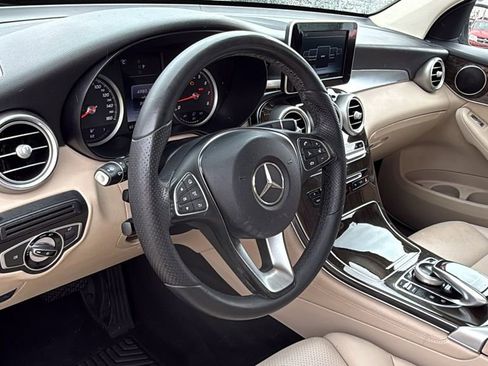 Used 2016 Mercedes-Benz GLC 300 image 25