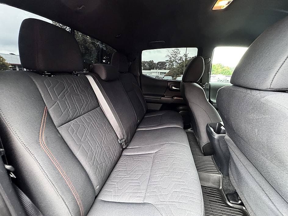 Certified 2020 Toyota Tacoma TRD Sport AWD/4WD image 23