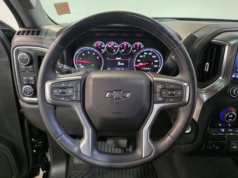 Used 2022 Chevrolet Silverado 2500 LT w/ Midnight Edition AWD/4WD image 19