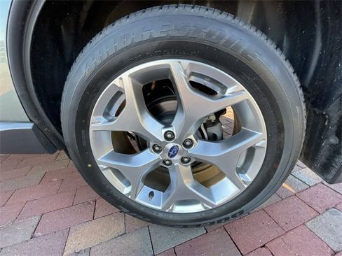 Used 2018 Subaru Forester 2.5i Touring w/ Popular Package #3B image 10