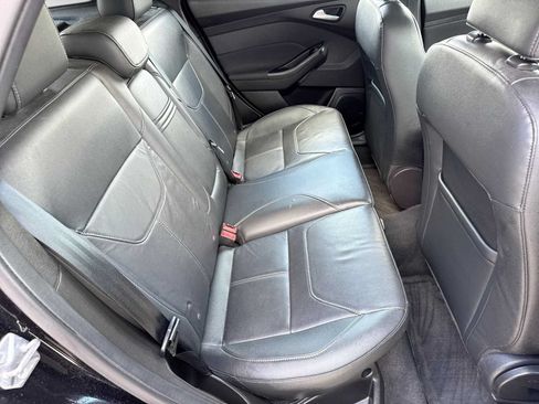 Used 2016 Ford Focus SE w/ Equipment Group 201A FWD image 20